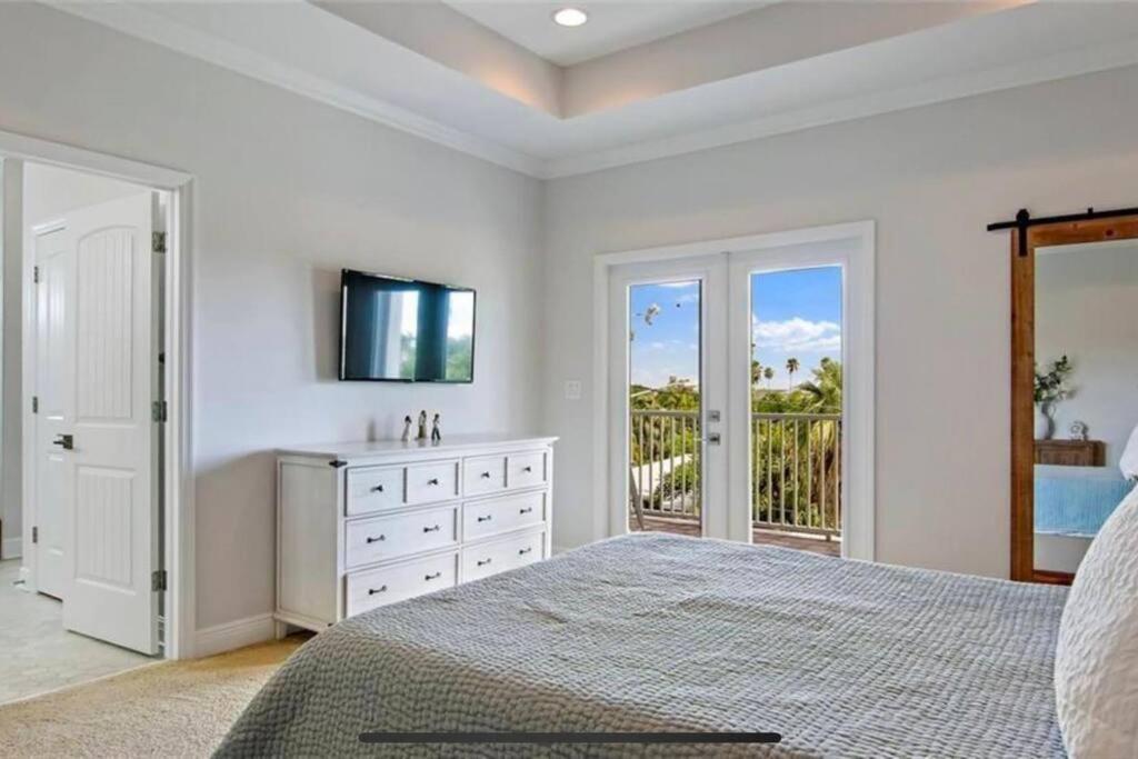 Luxurious Modern Townhouse Right Across Beach!! Table Tennis St. Pete Beach Luaran gambar